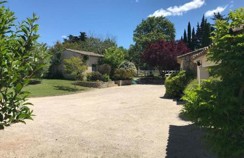 84A - "Mas d'Elise" magnificent villa with pool in the heart of Luberon - Foto 2