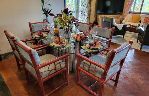 Unique Lava House by steaming crater - Photo 4