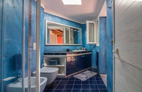 GuestHost - Villa With Private Garden, Parking & Shared Pool! - Foto 7