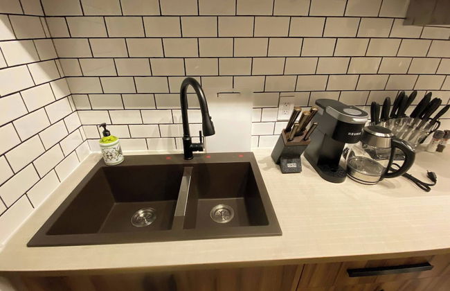 Central 2br Near Unveristy And Whyte Ave - Photo 7