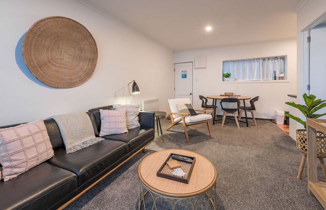 Esplanade Apartments - Photo 5