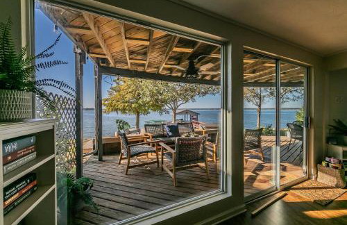 Lone Star Lake Cottage-NEW Trex Deck, boat dock - Foto 10