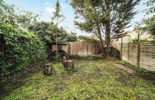 Charming Designer Cosy Loft Apartment - Photo 9