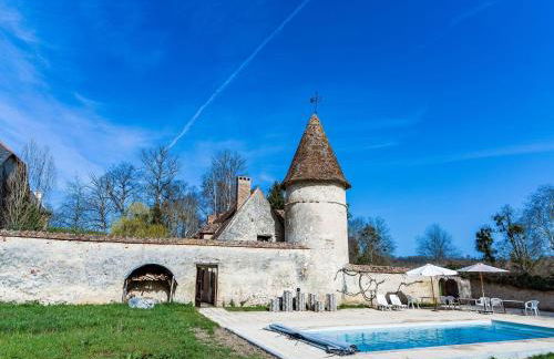 Beautiful Castle in Le Veurdre with Private Pool - Foto 7