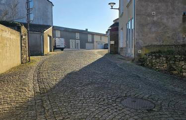 Le Relais 19 centre bourg T4 100m2 - 4min à Puy duFou - Foto 49