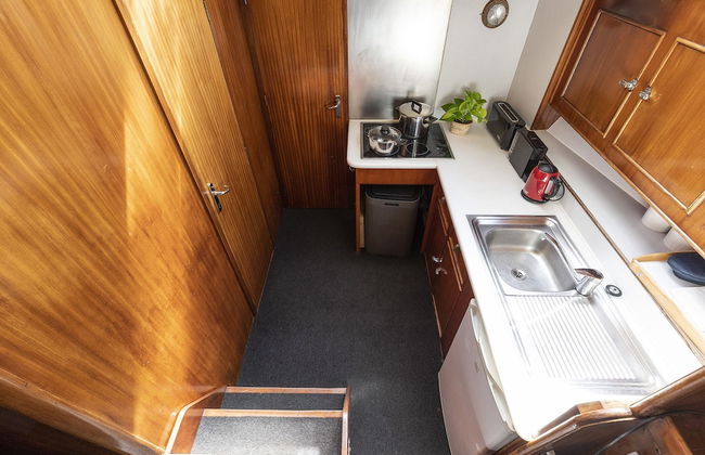 Luxury Boat in Port Forum - Photo 11