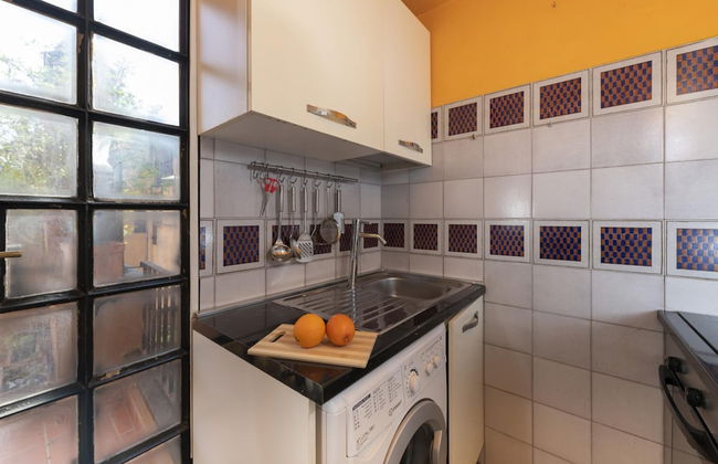 Chiara in Pantheon Apartment With Terrace - Photo 19