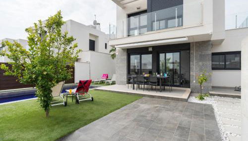 Airy Villa near Golf & Dining - Foto 1