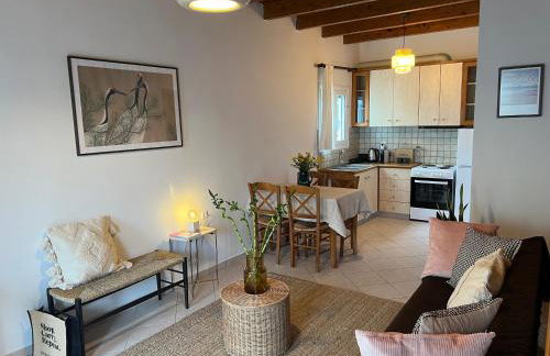 Perdika's Nest, family friendly house by the sea - Foto 1