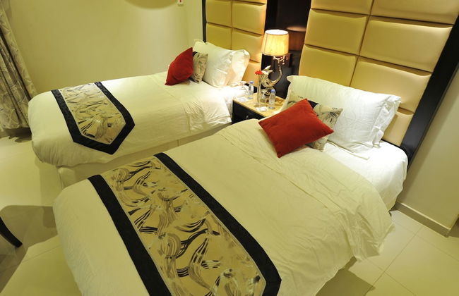 Al Janadriyah Suites 7 - Foto 12