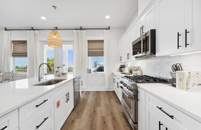 Grand Retreat I! 4BR 5BA Sleeps 15! Private Pool! Luxury and Comfort Await! - Foto 13