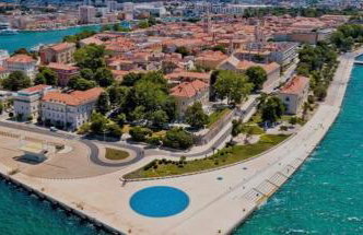 Gabriella House - Photo 54