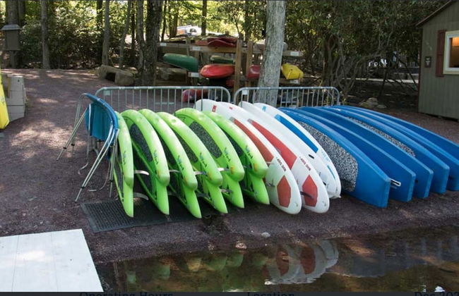 Pocono Retreat -1 Mile to Lake and Skiing - Foto 59