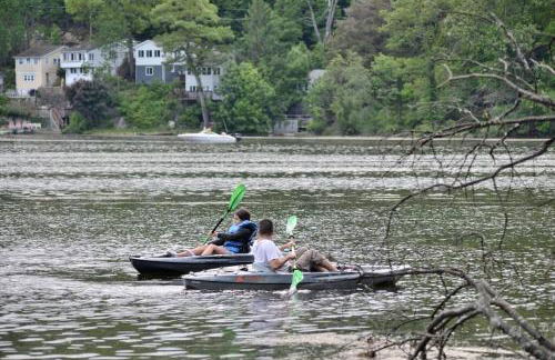 3 Acre Lake Paradise Swimming Pool & Jacuzzi HotTub! - Foto 6