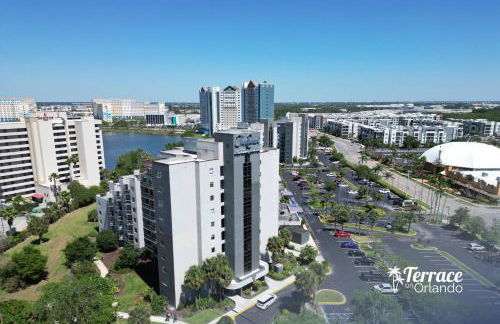 Tranquil Garden View 2 Bed 2 Bath Balcony Condo 7 Min to Universal - Foto 40