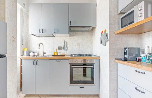 Rome City View - 2 Bedroom Apartment for 4 - Photo 5