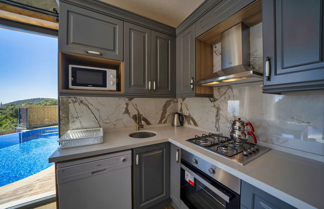 Villa Pine Private Located in a Quiet and Picturesque Location - Photo 8