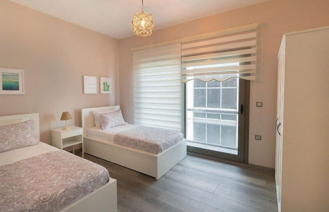 Valsu Homes Sea View Flat - Photo 2