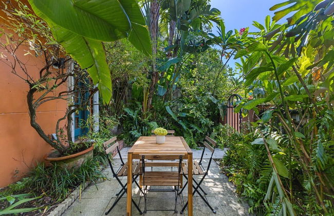 Welcoming Airbnb Walkig Distance to Las Olas Blvd - Photo 23