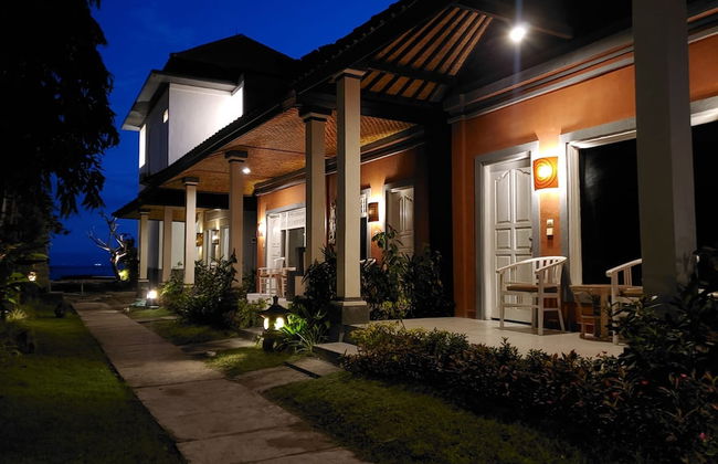 Utama Villas Beach Front Candidasa - Foto 40