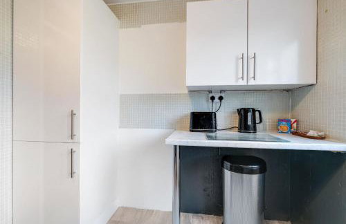 Bourne Court Attractive 1 bedroom Apt by MDPS - Foto 23