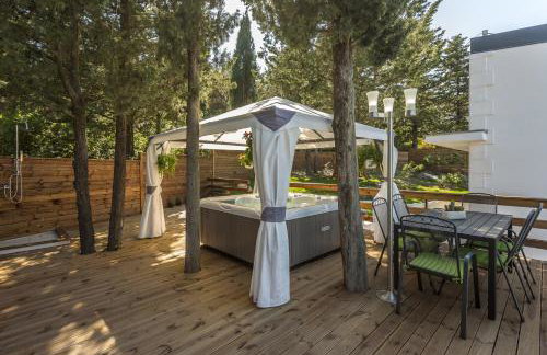 Luxury villa with a swimming pool Split - 13408 - Photo 31