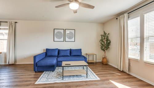 Modern Home with Private Yard and Patio in Little Elm! - Foto 4