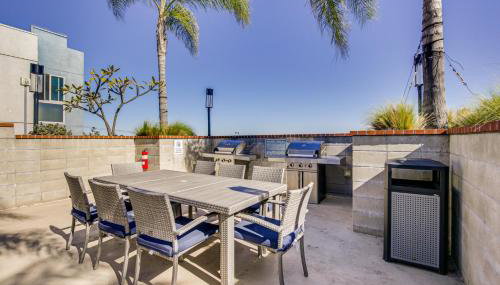 By Seaport Village and Navy Base! Chic Condo with Pool - Foto 4