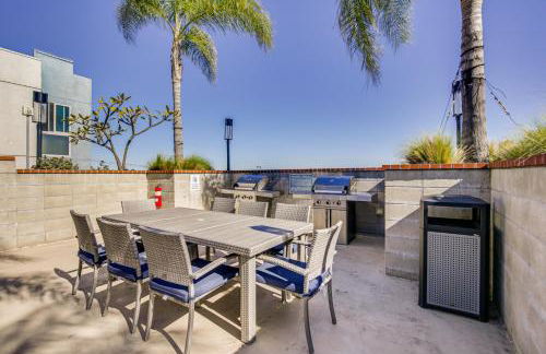 By Seaport Village and Navy Base! Chic Condo with Pool - Foto 4