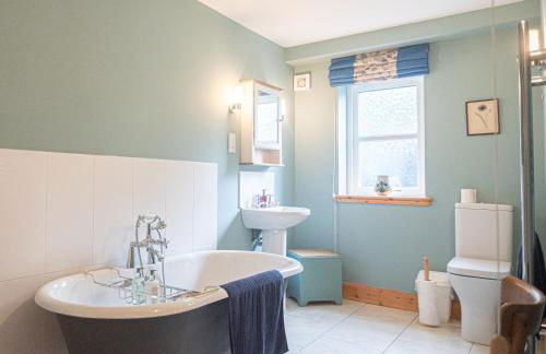 Steading Cottage - 50m from the beach - Foto 77