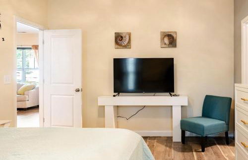 Colorful home sleeps up to 8 - Foto 12