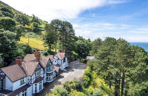 Delightful Holiday Home With sea Views and Hot Tub - Foto 79