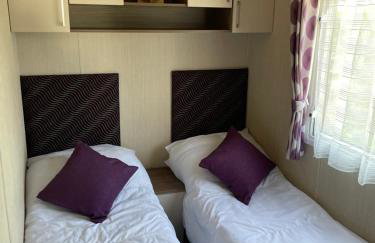 Great Yarmouth PK Sunset View - NOW with Linen - Photo 10