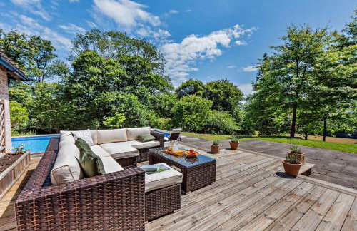 6 Bed in Robertsbridge oc-d29525 - Photo 2