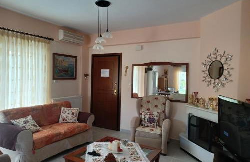 Gerakini 2BR Apt with Shared Pool - Foto 20