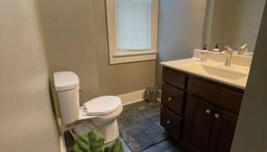 Cozy vintage getaway minutes from downtown - Foto 5