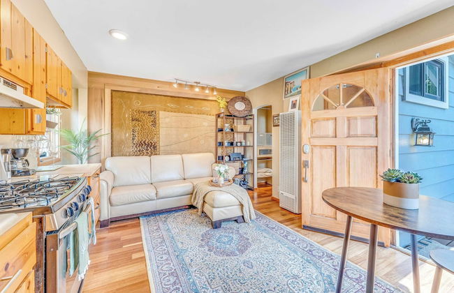 Quaint Carmel - Bungalow Close to Beach - Foto 12