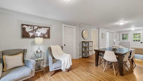 Comfy Large Bungalow - 4 Bed 1BA On Private Pond - Foto 3