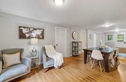 Comfy Large Bungalow - 4 Bed 1BA On Private Pond - Foto 3