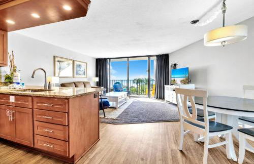 Edgewater Tower 1-305 - Foto 38