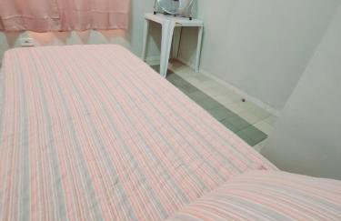 CASA - localizada no centro de Campo Grande - 2 quartos com ar e garagem para 2 carros - Foto 47