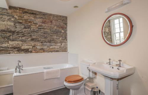 Freswick Castle - Photo 19