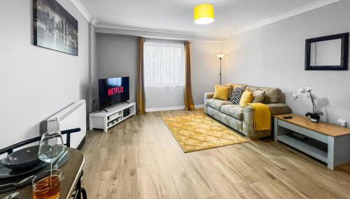 Stylish Apartment Near Heathrow, Skyline Views - Foto 2