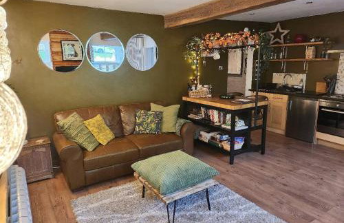 Tranquil Lake District Village Apartment - Foto 5