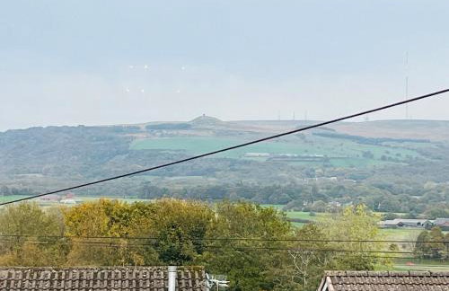 Lovely 4-bed home sleeps 8 Nr Bolton Stadium & M61 - Photo 58