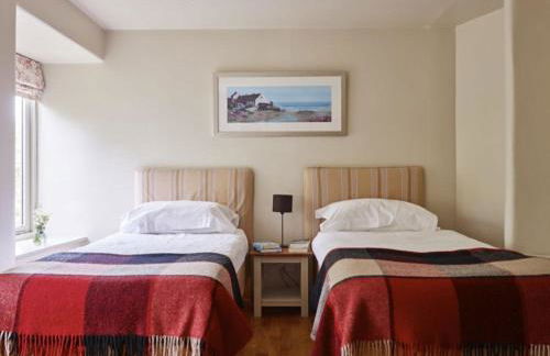 Yennadon Barn - Photo 5