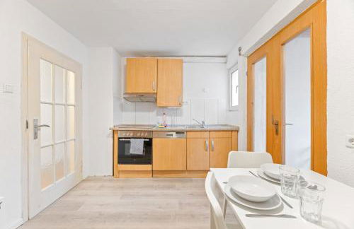 Worker Apartments Oberboihingen near Stuttgart, Nürtingen, Autobahn A8, Parking,Wifi,Smart,Smart TV - Foto 31