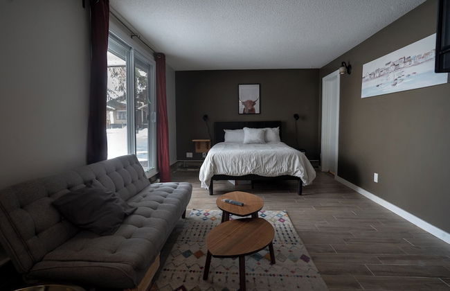 One Bedroom Condo Near Whyte Ave - Photo 8