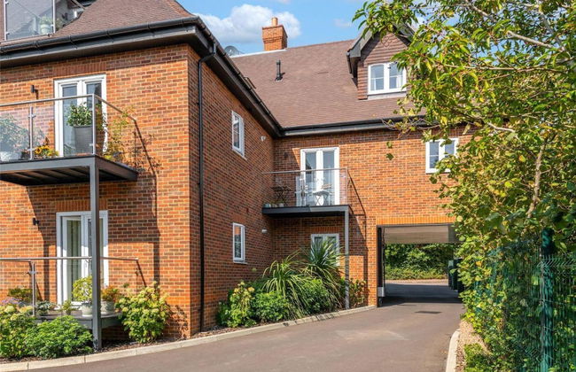 2 Bed 2 Bath Apt Close to Reigate Station - 2230 - Foto 16