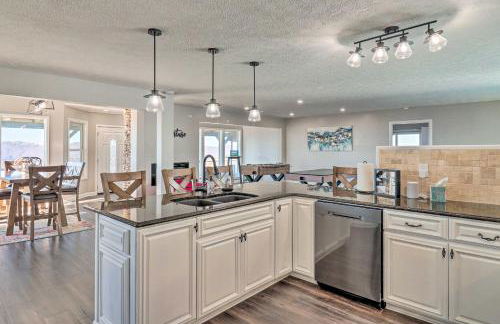 Near Hiking Trails Luxe Canton Getaway with Grill - Foto 6